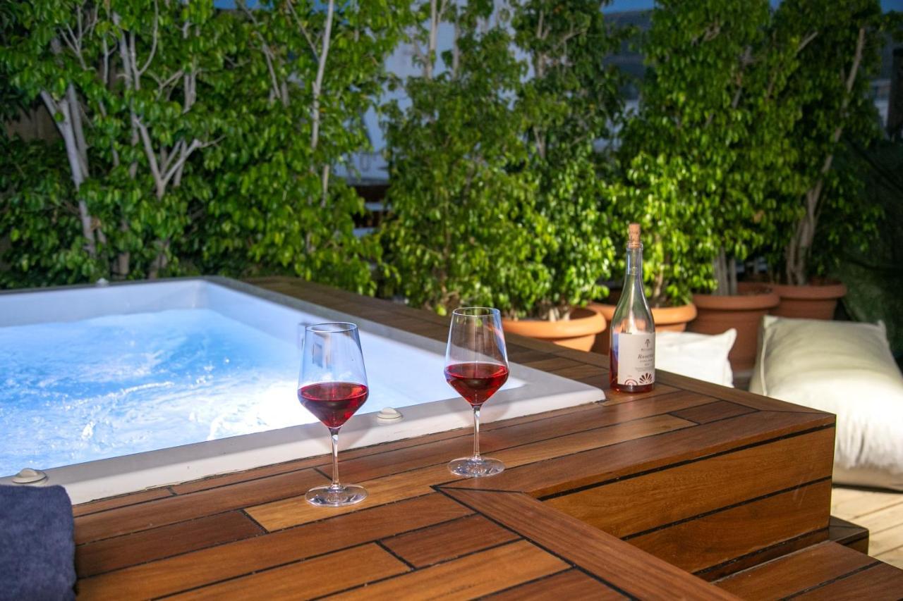 شقة Beautiful Penthouse In Athens With Outside Jacuzzi المظهر الخارجي الصورة