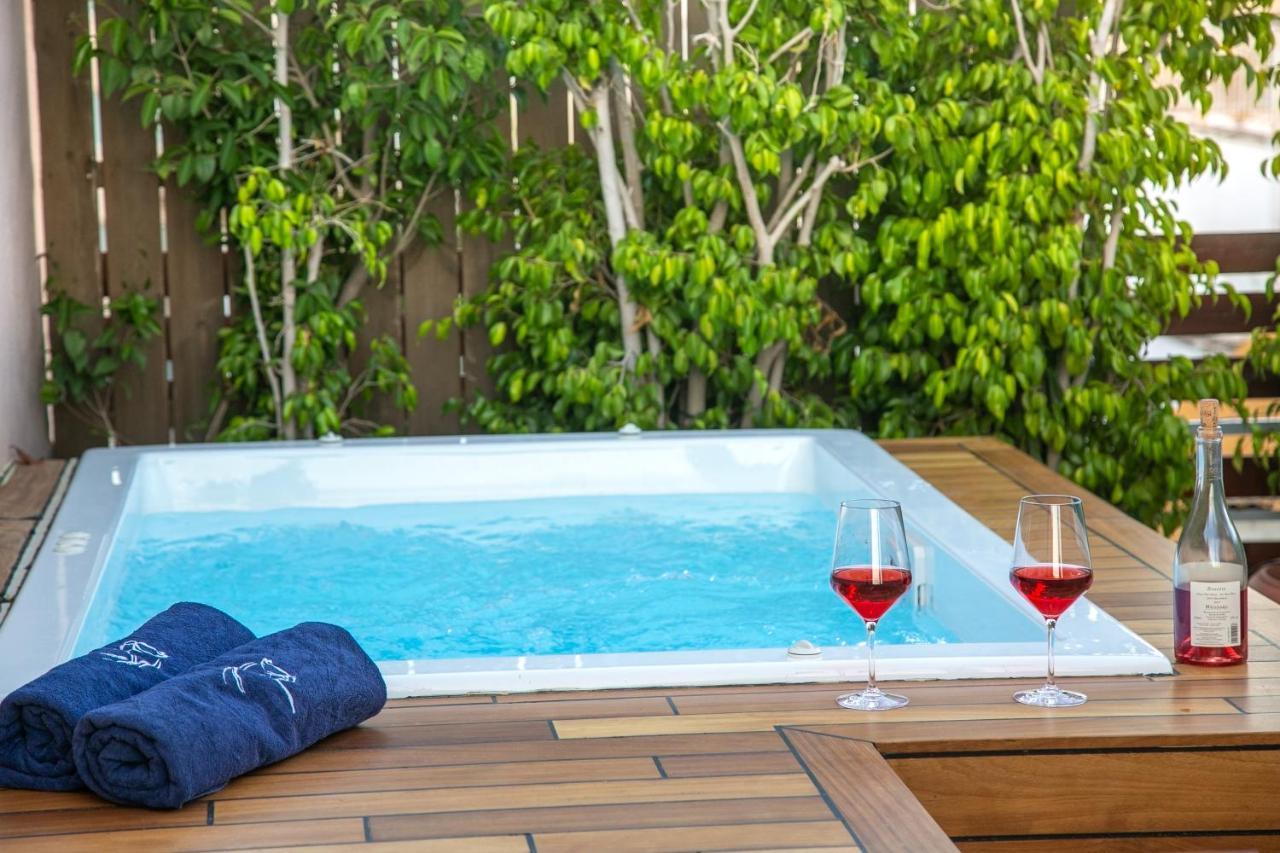 شقة Beautiful Penthouse In Athens With Outside Jacuzzi المظهر الخارجي الصورة